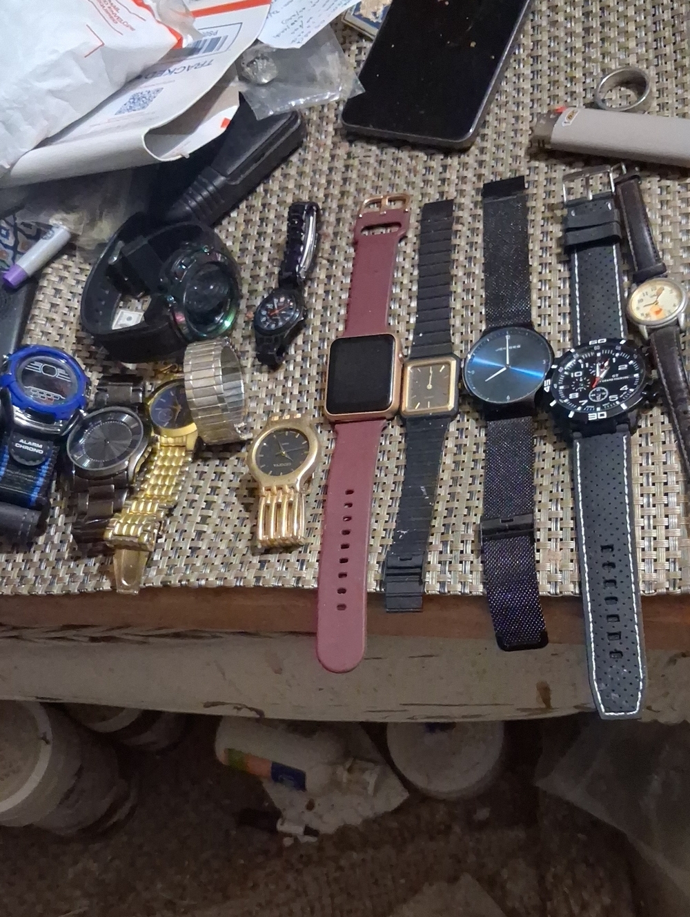 Watch Lot(working&batteries Needed)4 Are Keeping Perfect Time